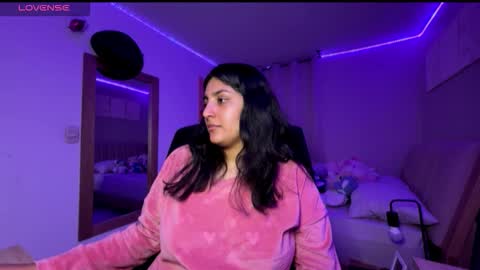 Snapshot of cloe_small08 chatting on November 7, 2025, 3:39 am cloe small online show from November 7, 2025, 3:39 am