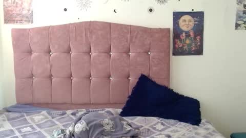 cloe_sun_ online show from November 1, 2025, 7:05 pm