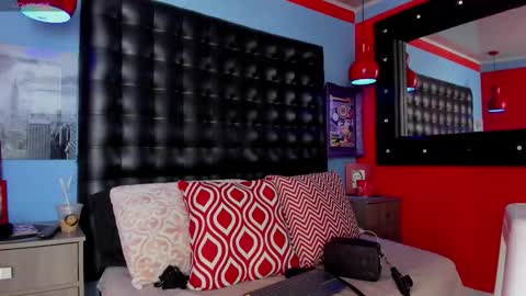 Snapshot of cloerodriguez chatting on November 5, 2025, 7:36 pm ---Cloe--- online show from November 5, 2025, 7:36 pm