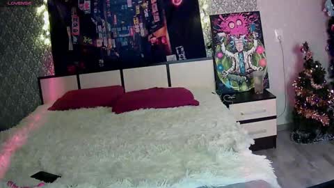 closertous online show from January 11, 2026, 2:33 pm