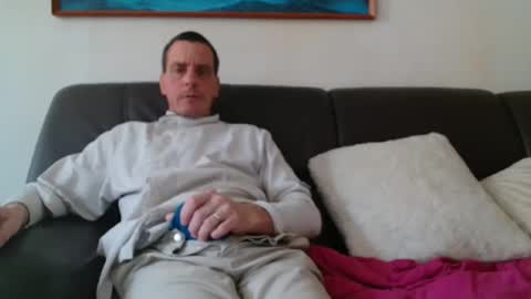 clouplefun online show from January 18, 2026, 1:48 pm