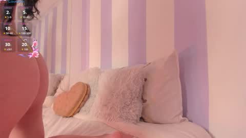 Chloe  online show from December 2, 2025, 3:23 am