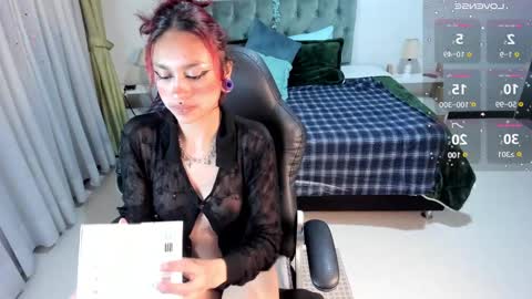 Snapshot of clown_face chatting on February 28, 2025, 3:15 am emely dolce online show from February 28, 2025, 3:15 am