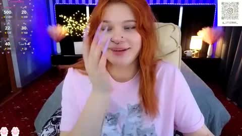 clumsy_nana online show from February 16, 2026, 1:40 pm