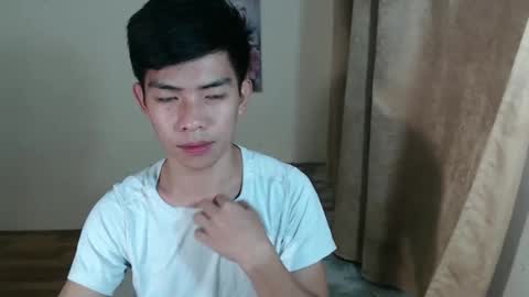 clyde_twinkx online show from February 27, 2026, 11:54 am