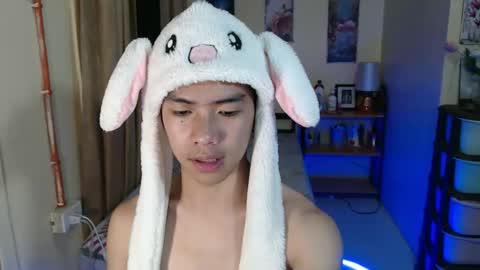 clyde_twinkx online show from April 10, 2026, 8:46 pm