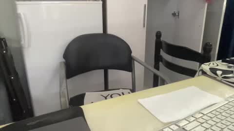 Coach Karl Porn Star Tip me all the way to my next trip online show from November 29, 2025, 12:41 pm