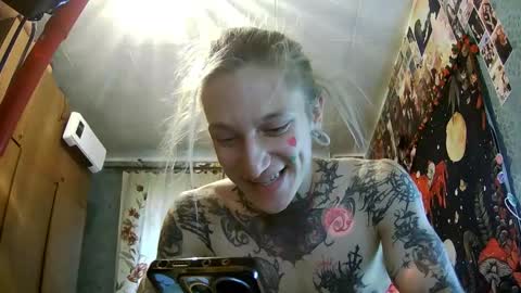 Elf online show from October 21, 2025, 8:37 am