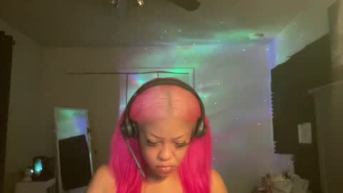 Snapshot of cocanutt_ chatting on January 23, 2025, 12:19 pm CocaNutt online show from January 23, 2025, 12:19 pm