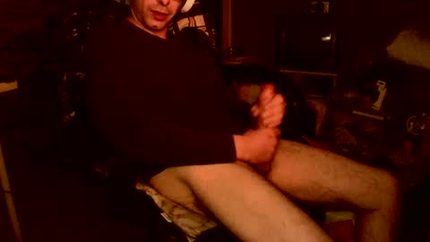 Snapshot of cochar102 chatting on October 4, 2025, 2:37 pm Cochar102 online show from October 4, 2025, 2:37 pm