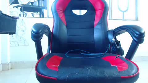 boy swinger     online show from February 23, 2025, 11:55 am