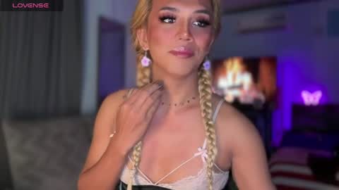 Snapshot of cockprincess_dianna chatting on April 12, 2026, 7:41 pm PrincessDianna IslandGirl CUMSHOW in PVT and PASSWORDSHOW online show from April 12, 2026, 7:41 pm