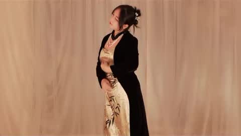 coco2002924 online show from December 3, 2025, 5:37 am