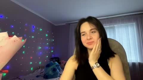 Nikki online show from October 18, 2025, 5:32 am