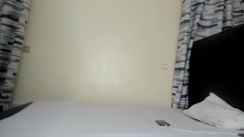 coco_leila online show from January 21, 2025, 8:19 am