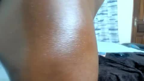 coco_leila online show from February 13, 2025, 6:20 am