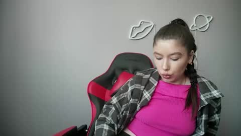 cocoberry1 online show from February 19, 2026, 10:22 am