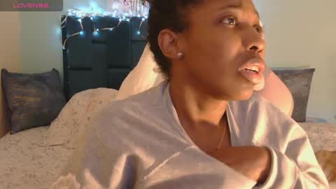 Mery Vega online show from October 17, 2025, 3:53 am