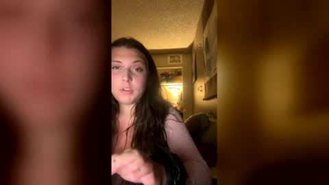 cocokisses333 online show from April 4, 2026, 2:54 am