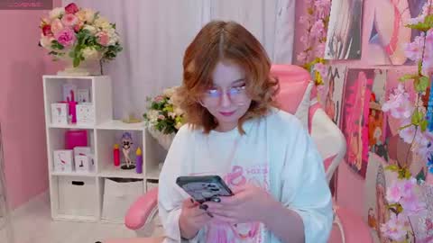 Snapshot of coconut_mia chatting on June 24, 2026, 3:00 pm Mia online show from June 24, 2026, 3:00 pm