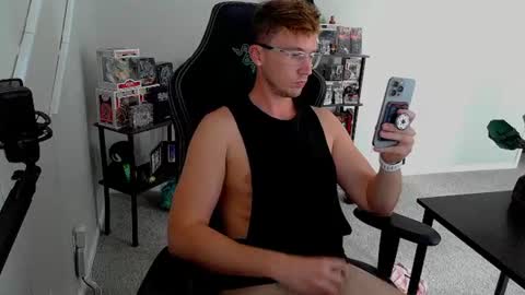 Snapshot of codyt1016 chatting on September 26, 2025, 5:39 pm codyt1016 online show from September 26, 2025, 5:39 pm