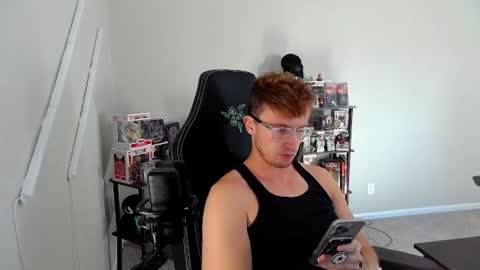 Snapshot of codyt1016 chatting on October 15, 2025, 4:18 pm codyt1016 online show from October 15, 2025, 4:18 pm