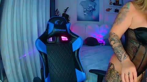 Ur goddess Nikki online show from July 18, 2026, 11:14 am