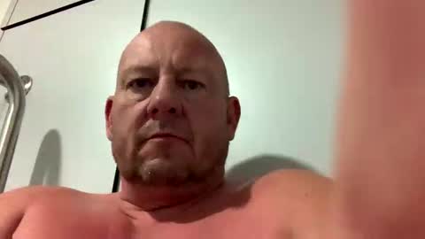 col4nows online show from September 11, 2025, 8:25 am