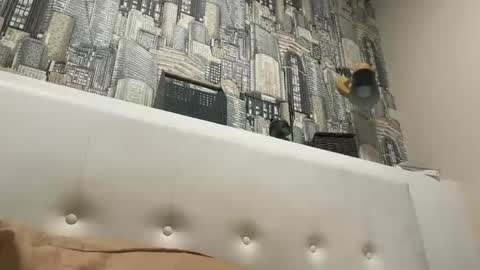 colambus555 online show from December 21, 2025, 7:04 am