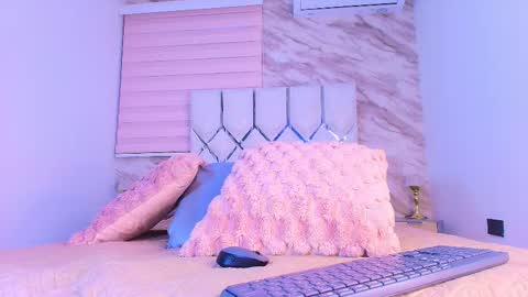 colett online show from March 15, 2026, 11:49 am