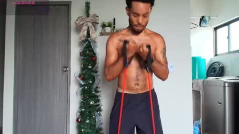 IG  online show from December 5, 2025, 4:47 pm