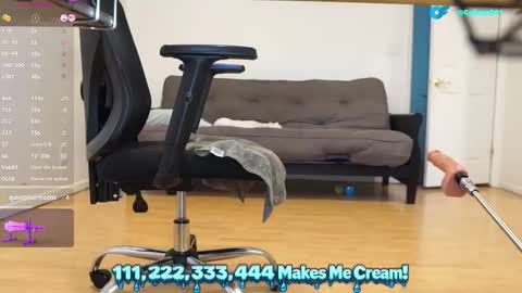 Snapshot of college001 chatting on January 14, 2026, 7:08 pm College001 online show from January 14, 2026, 7:08 pm