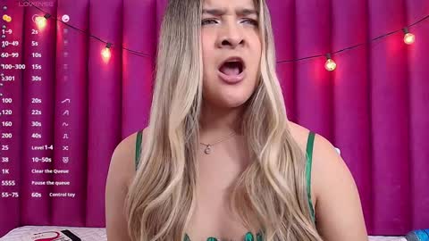 Snapshot of collegepawglovedaddy chatting on January 20, 2025, 10:59 pm MEGAN online show from January 20, 2025, 10:59 pm