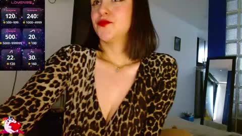 Snapshot of collette_beaufoy chatting on December 12, 2024, 12:44 pm Collette online show from December 12, 2024, 12:44 pm