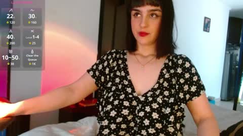 Snapshot of collette_beaufoy chatting on December 16, 2024, 3:43 pm Collette online show from December 16, 2024, 3:43 pm