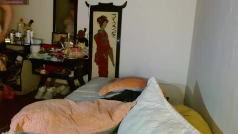 Snapshot of collette_beaufoy chatting on September 24, 2025, 5:00 am Collette online show from September 24, 2025, 5:00 am