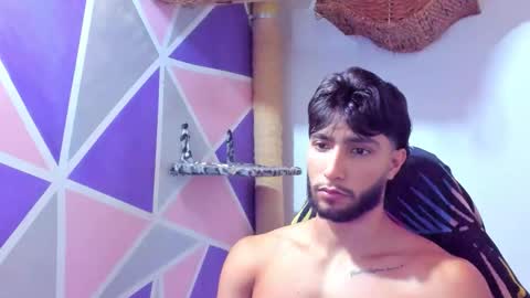 Snapshot of collins_emmett chatting on February 4, 2026, 5:24 am EMMETT COLLINS online show from February 4, 2026, 5:24 am