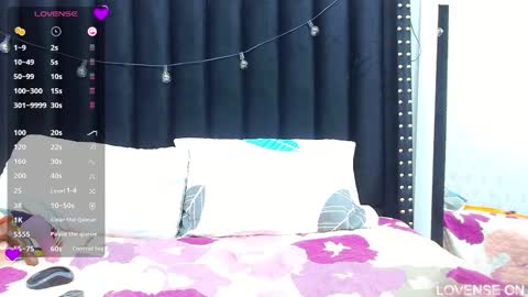 Snapshot of colombia_mommy_ chatting on March 11, 2025, 3:34 pm  GRETCHEN  online show from March 11, 2025, 3:34 pm