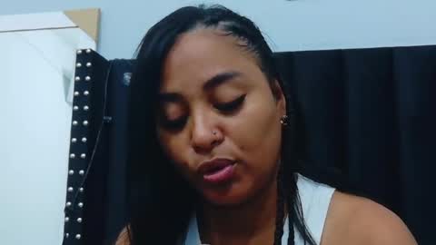 Snapshot of colombia_mommy_ chatting on October 27, 2025, 12:31 pm GRETCHEN online show from October 27, 2025, 12:31 pm