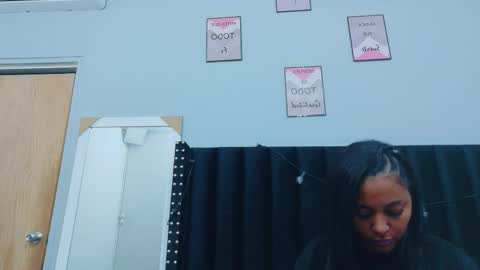 Snapshot of colombia_mommy_ chatting on November 21, 2025, 12:37 pm GRETCHEN online show from November 21, 2025, 12:37 pm