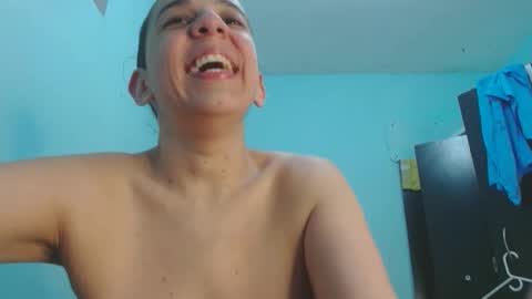 Colombian Hot online show from October 15, 2025, 12:44 am