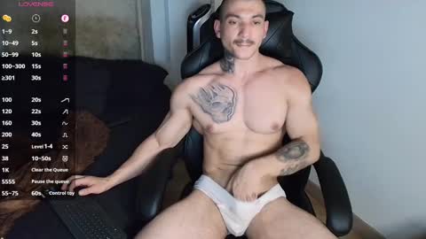 colombianmuscle8 online show from February 15, 2025, 11:03 pm