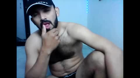 colombianocabron online show from June 5, 2026, 3:57 am