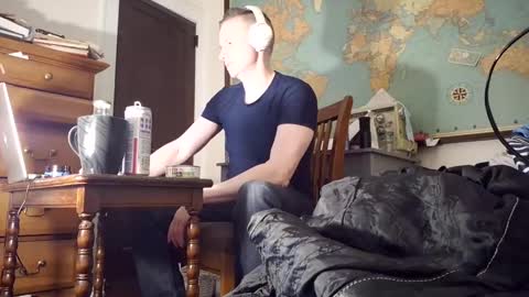 comecontrol online show from March 4, 2025, 5:42 am