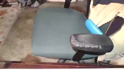 comnfromme1 online show from December 10, 2024, 2:05 am