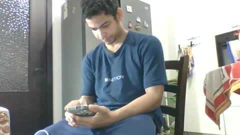 Snapshot of comobailamioso chatting on November 18, 2025, 9:47 am comobailamioso online show from November 18, 2025, 9:47 am