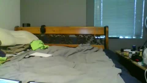 comphankjames online show from November 4, 2025, 7:46 pm