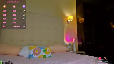 Snapshot of completee_fool chatting on February 5, 2026, 1:43 am completee_fool online show from February 5, 2026, 1:43 am