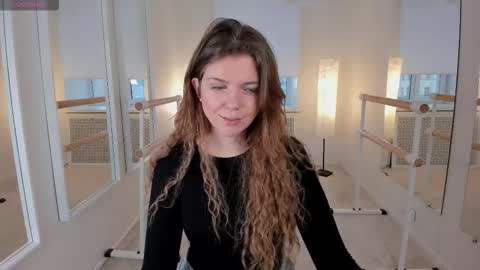 Polly online show from September 20, 2025, 11:11 am