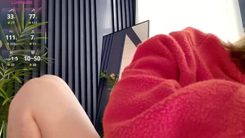 Polly online show from October 18, 2025, 12:50 pm